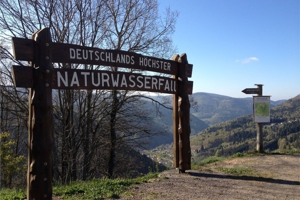 Naturwasserfall