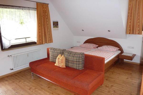 Gstezimmer im Husle