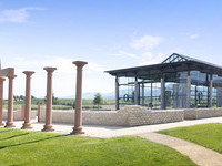Villa Urbana im Panorama in Heitersheim (Bildnachweis: Gemeinde Heitersheim, Fotograf: Christoph Eberle) Villa Urbana im Panorama in Heitersheim (Bildnachweis: Gemeinde Heitersheim, Fotograf: Christoph Eberle)