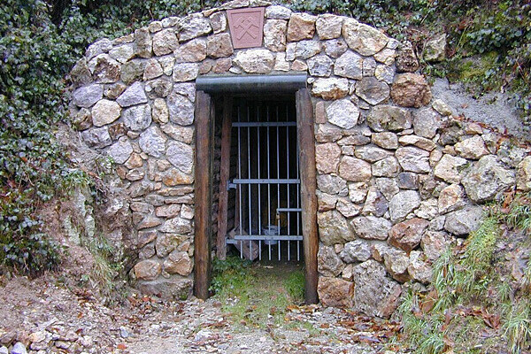 Besucherbergwerk Silbergründle Copyright: (Mit freundlicher Genehmigung der Tourist-Info Seebach) Besucherbergwerk Silbergründle Copyright: (Mit freundlicher Genehmigung der Tourist-Info Seebach)